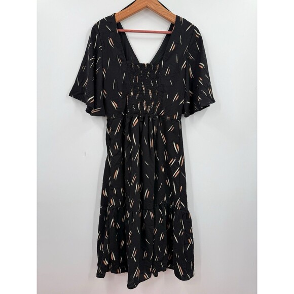 Very J Medium Dress Black Printed Smocked Midi Relaxed Flutter Short Sleeve NEW - Picture 3 of 9